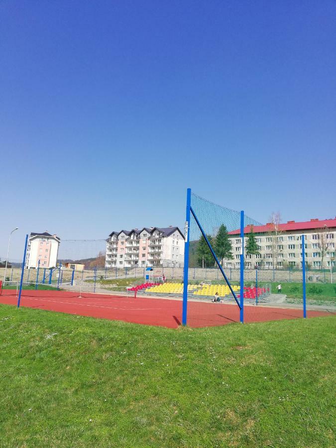 Apartamenty Bieszczadzki Aniol Ustrzyki Dolne Buitenkant foto